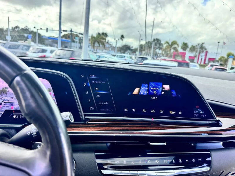 2023 Cadillac Escalade ESV Premium Luxury