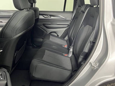 2025 Jeep Grand Cherokee Laredo X