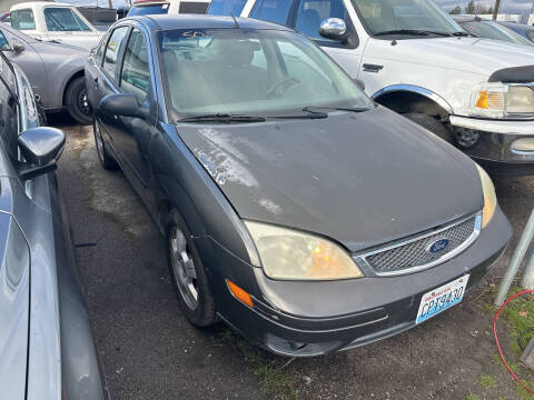 2005 Ford Focus ZX4 SES