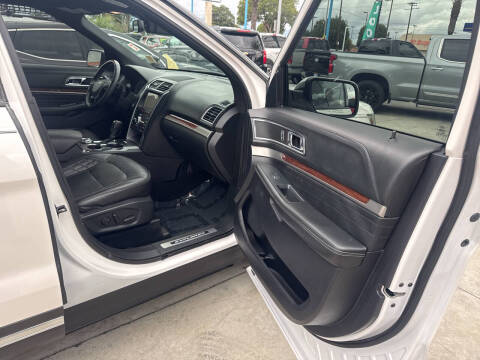 2019 Ford Explorer Platinum