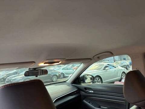 2021 Nissan Altima 2.5 SR