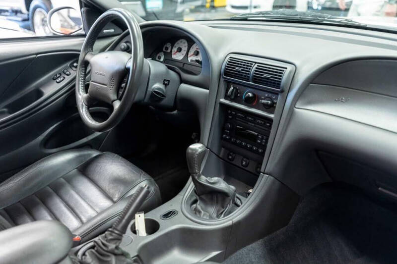 2004 Ford Mustang SVT Cobra