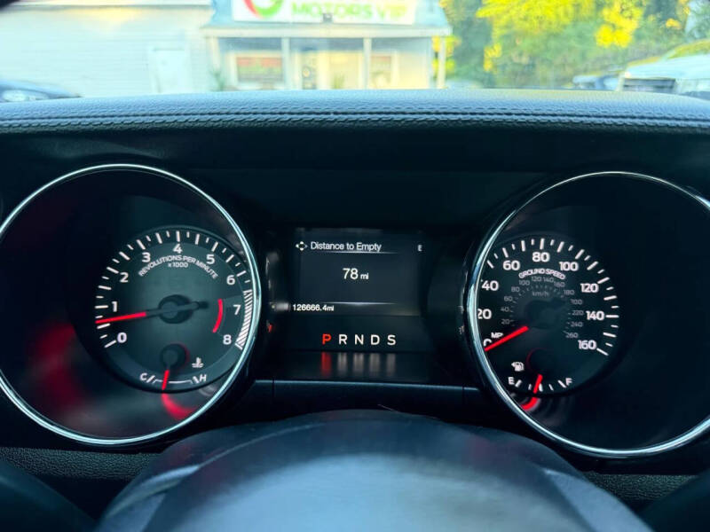 2015 Ford Mustang V6