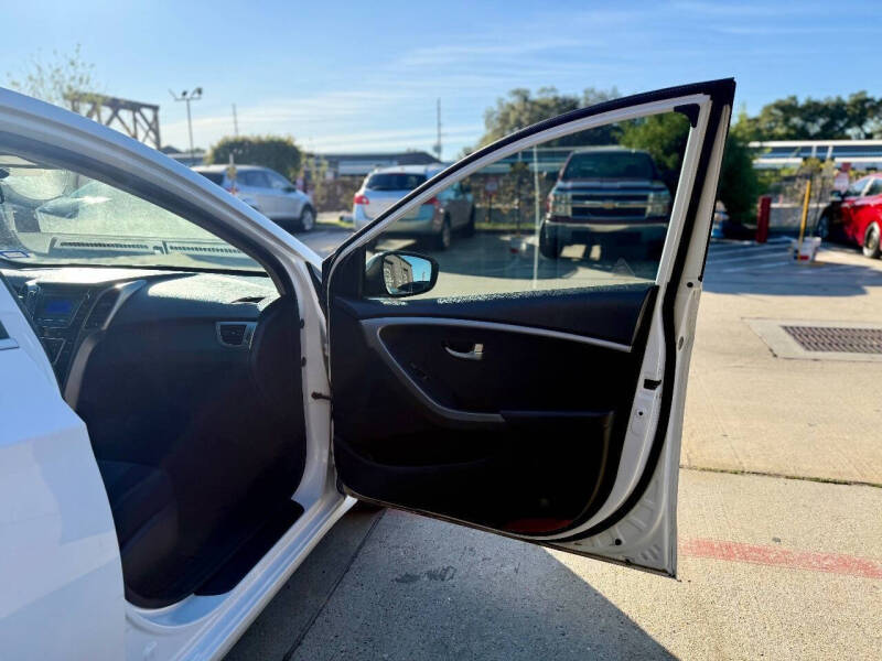 2017 Hyundai Elantra GT