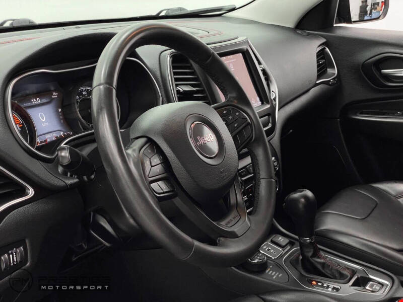 2020 Jeep Cherokee Trailhawk