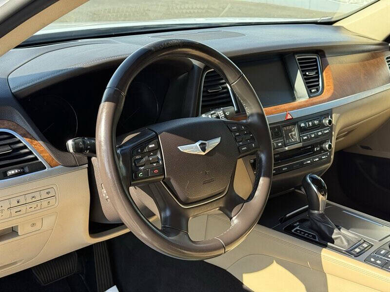 2015 Hyundai Genesis