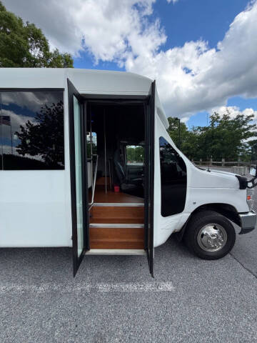 2018 Ford E-450