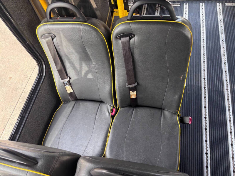 2014 Ford E-Series E-350 SD