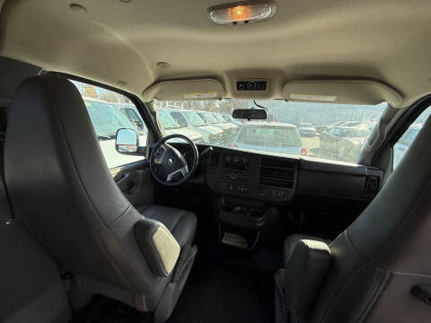 2017 Chevrolet Express LS 3500