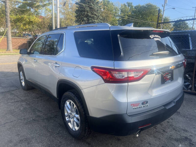 2018 Chevrolet Traverse LT Cloth