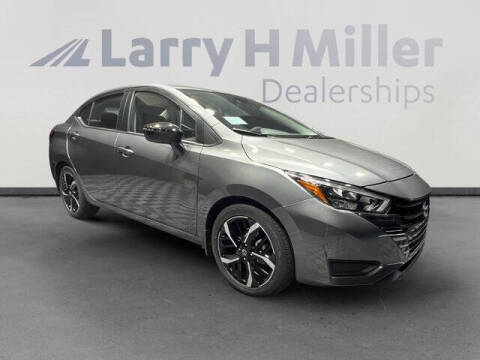 2025 Nissan Versa SR