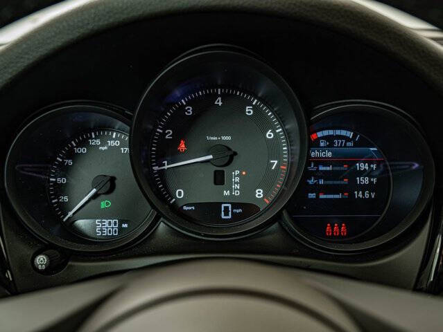 2025 Porsche Macan