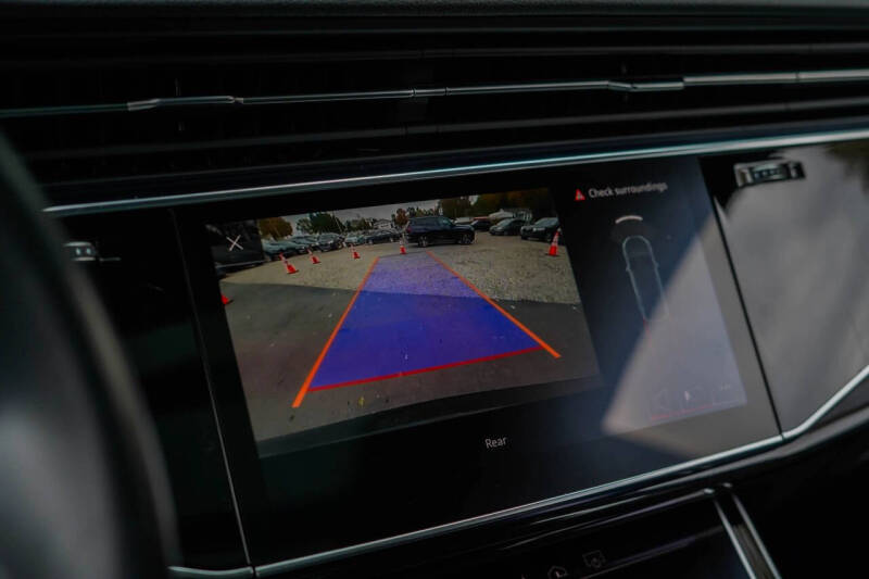 2019 Audi Q8 quattro Premium 55 TFSI