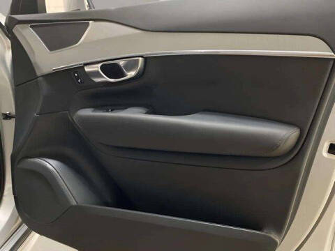 2025 Volvo XC90 B5 Core Bright Theme