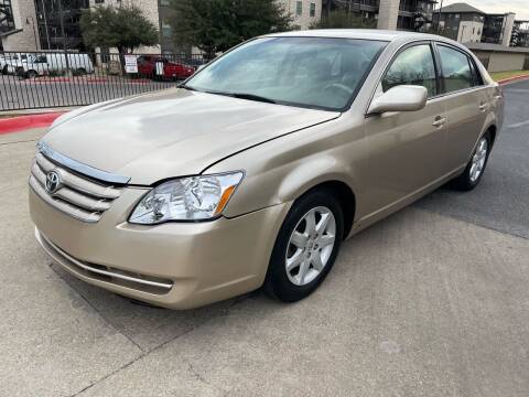 2006 Toyota Avalon for sale at Zoom ATX in Austin TX