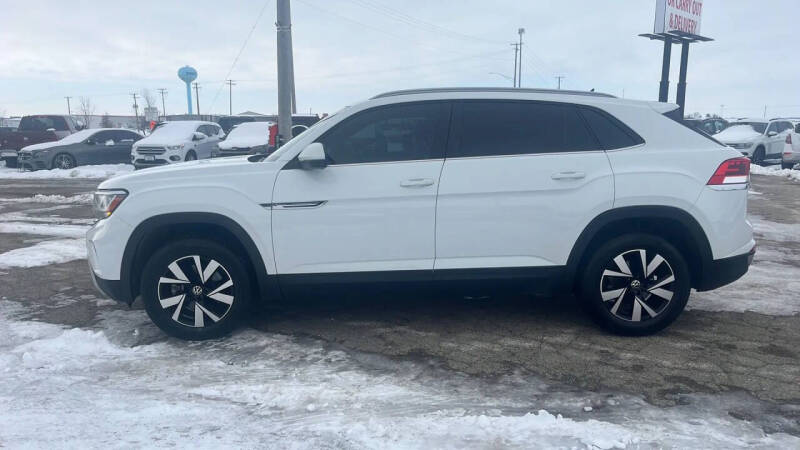 2020 Volkswagen Atlas Cross Sport SE 4Motion