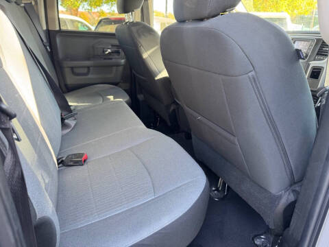 2024 RAM 1500 Classic SLT