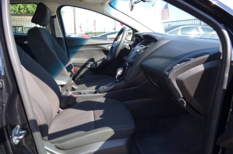 2017 Ford Focus SE