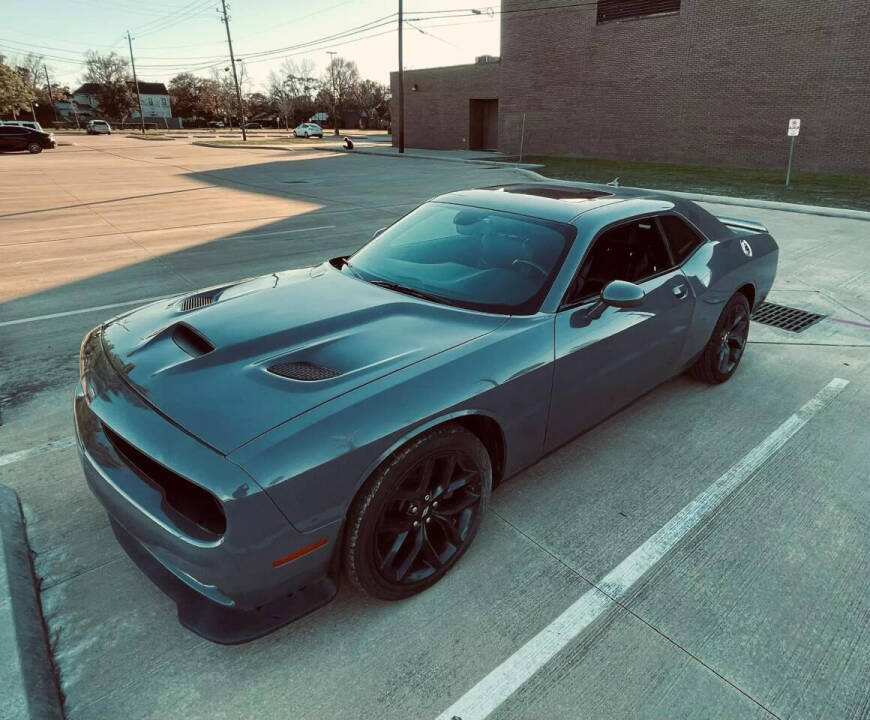 2019 Dodge Challenger for sale at MOTOR VILLAGE LLC in Houston, TX