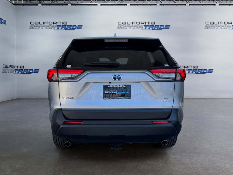 2023 Toyota RAV4 Hybrid LE