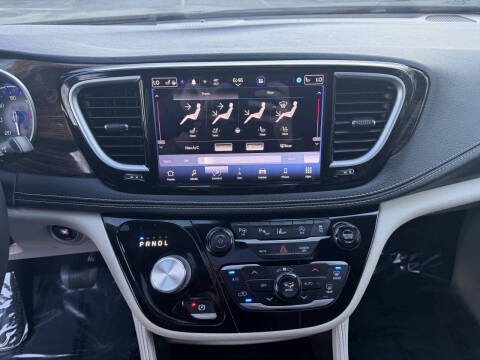 2022 Chrysler Pacifica Limited