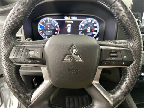 2023 Mitsubishi Outlander SEL
