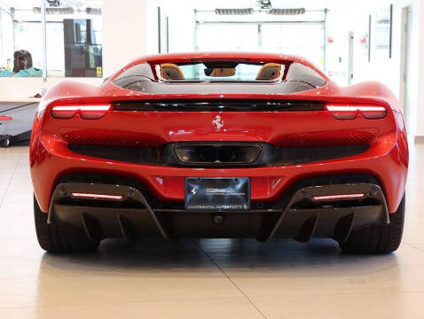 2024 Ferrari 296 GTS