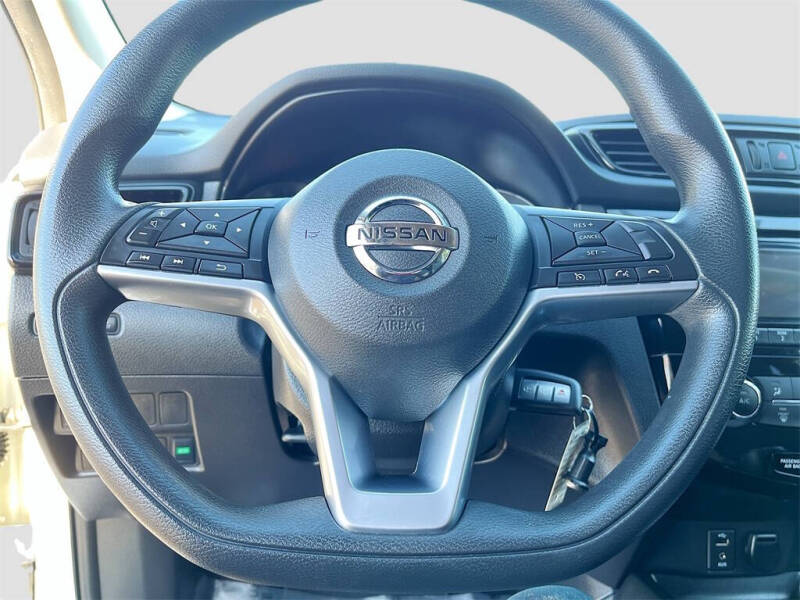 2017 Nissan Rogue Sport S