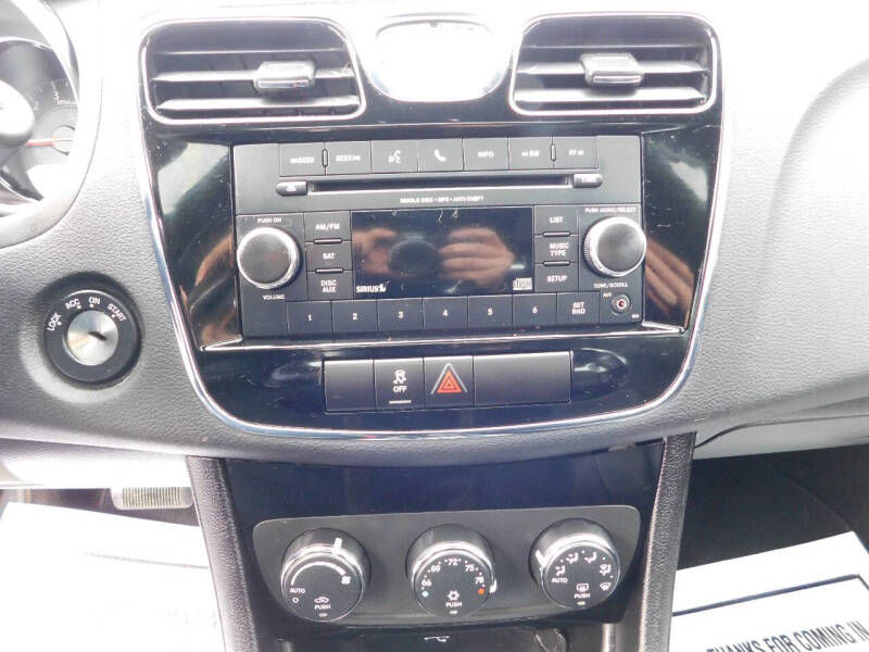 2013 Chrysler 200 Touring