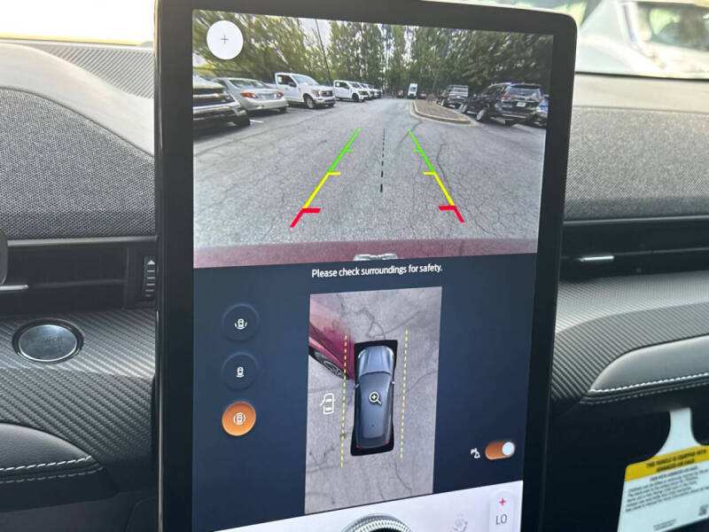 2025 Ford Mustang Mach-E Premium