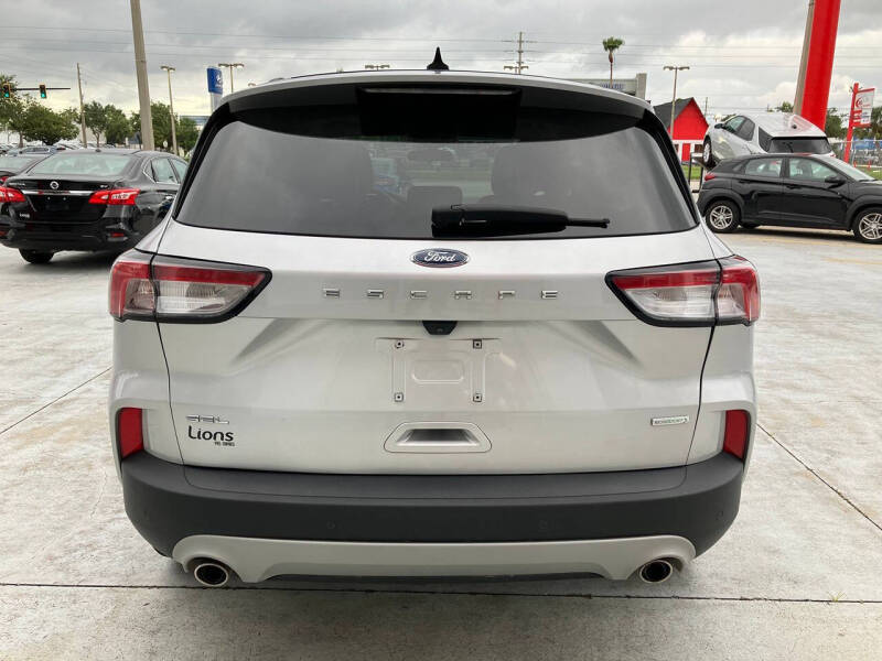 2020 Ford Escape SEL