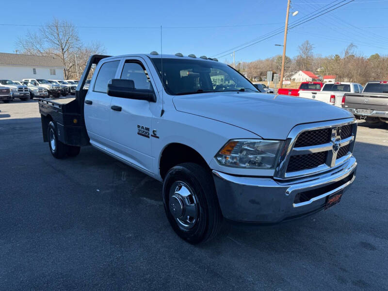 2014 RAM Ram 3500 Pickup Tradesman photo 4