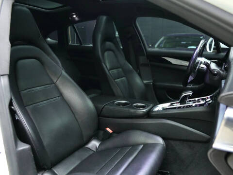 2017 Porsche Panamera