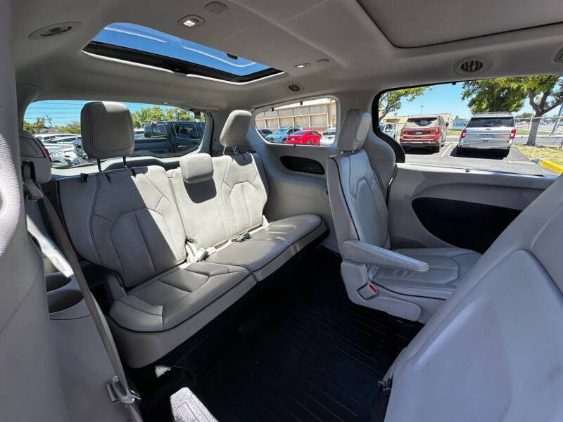 2017 Chrysler Pacifica Limited