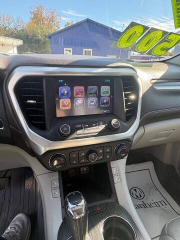 2017 GMC Acadia SLT-1