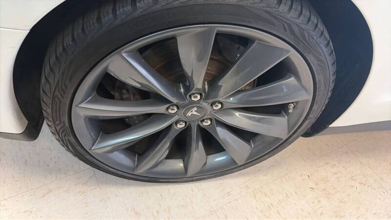 2014 Tesla Model S