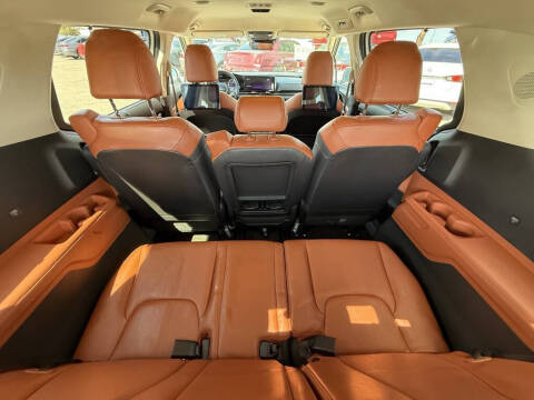 2022 Kia Carnival SX