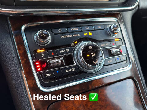 2017 Lincoln Continental Select