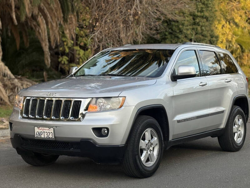 2011 Jeep Grand Cherokee Laredo's photo