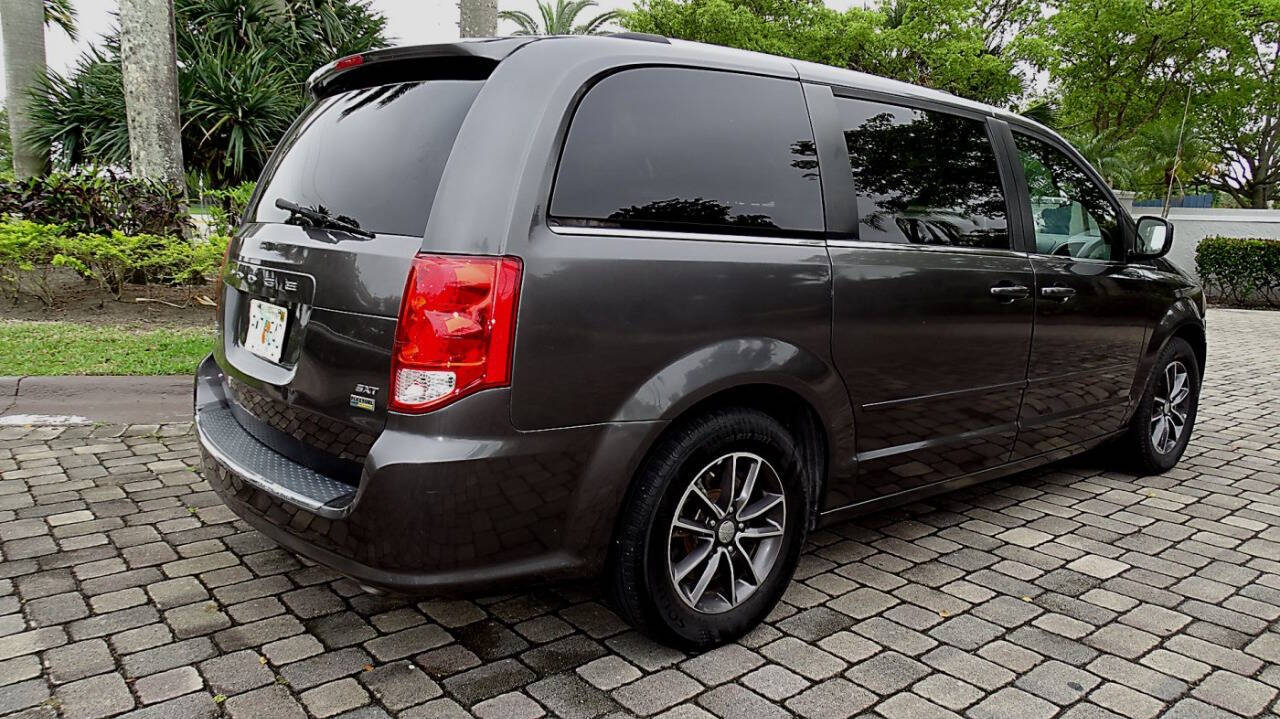 2017 Dodge Grand Caravan 5