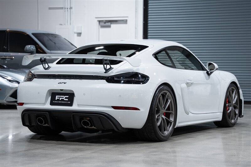 2021 Porsche 718 Cayman GT4