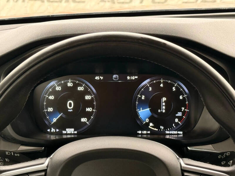 2020 Volvo XC60 T5 Momentum