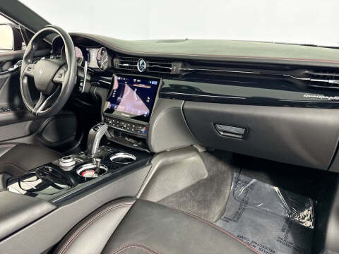 2023 Maserati Quattroporte Modena Q4