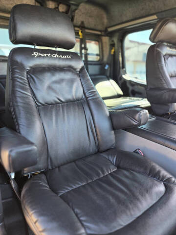 2007 Freightliner M2 106