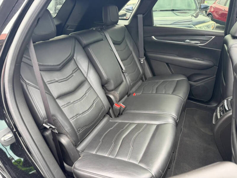 2017 Cadillac XT5 Platinum