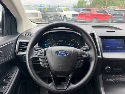 2020 Ford Edge SE