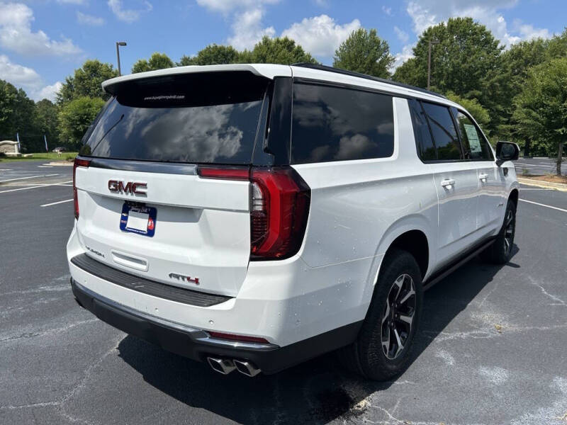 2025 GMC Yukon XL AT4