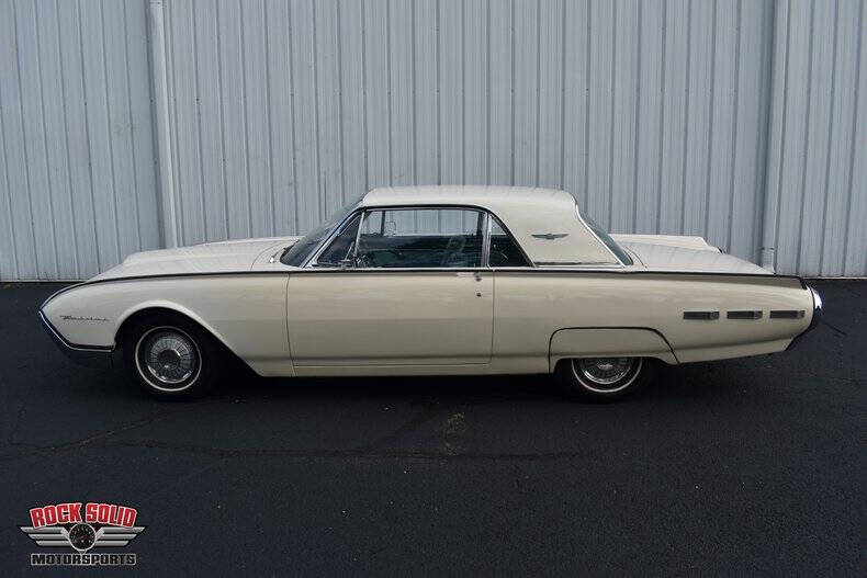 1962 Ford Thunderbird