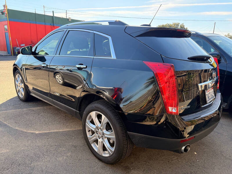 2016 Cadillac SRX Performance Collection