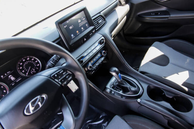 2019 Hyundai Veloster